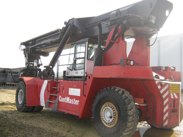 reachstacker containerhandler Kalmar drs4527s5 2002 pic2.jpg